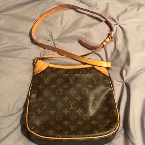 Louis Vuitton Crossbody purse